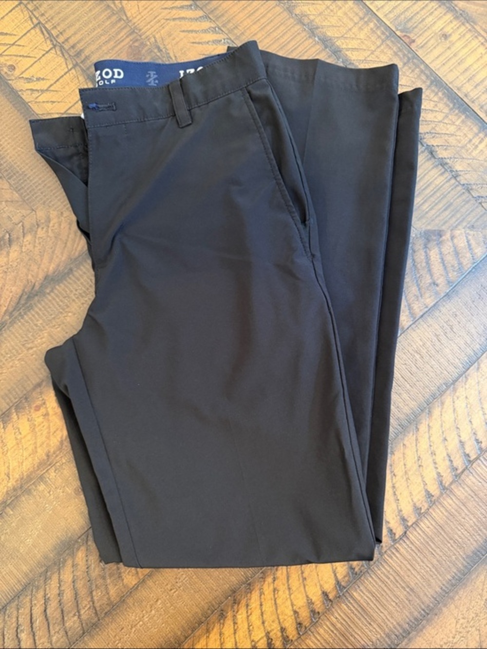 Izod Men's Black Chino Pants